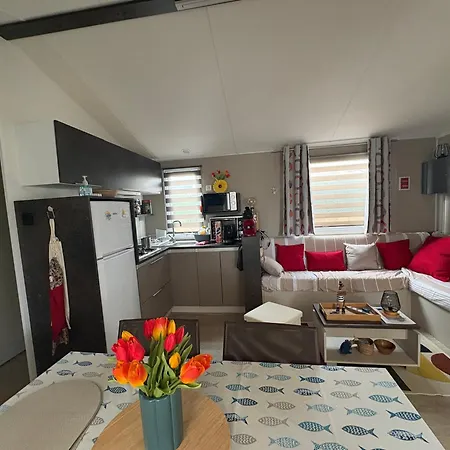 Campsite Mobil-home 6 Personnes *